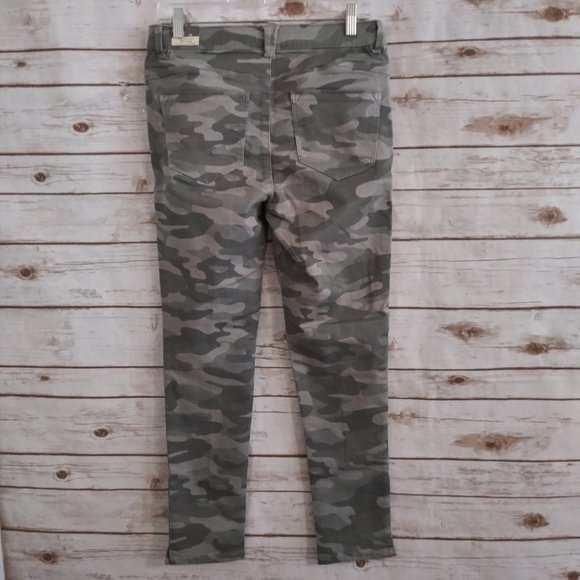 Wit & Wisdom Ab-solution Camo Ankle Skimmer Pants Size 6 - Picture 7 of 11
